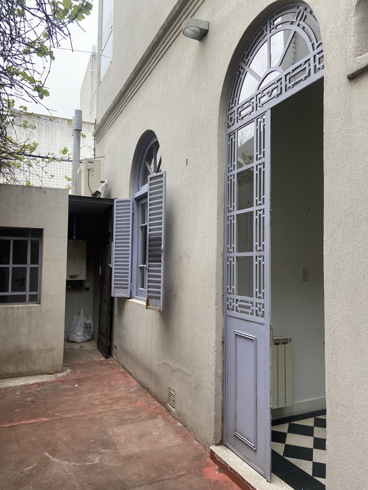 Grape House — obra